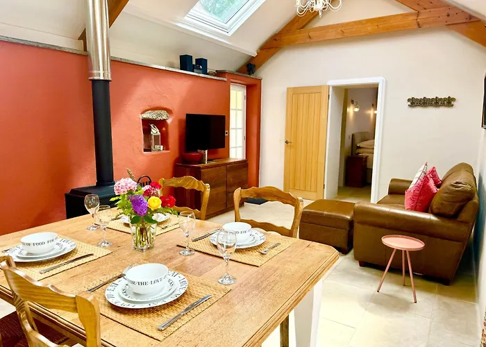 Hideaway Cottages - Greenacres Estates