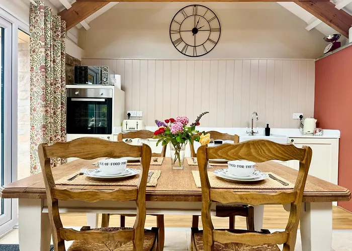Hideaway Cottages - Greenacres Estates